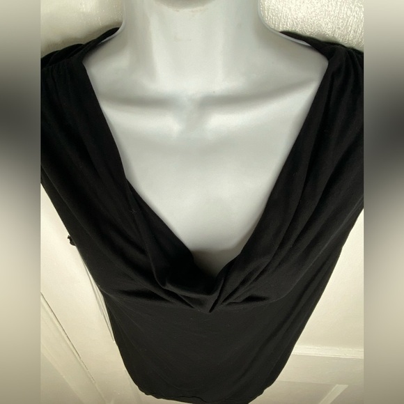 TRINA TURK Crowl Neck Elegant Black Sleeveless Top - Picture 7 of 10